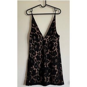 Free People Dangerous Love Lace Black Mini Dress Size 2!!!